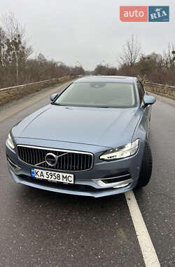 Седан Volvo S90 2016 в Червонограде