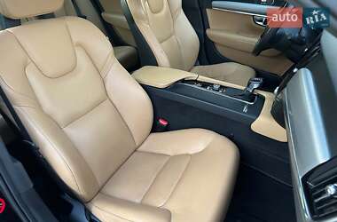 Седан Volvo S90 2016 в 