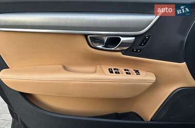 Седан Volvo S90 2016 в 
