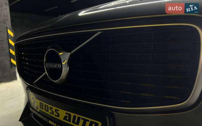 Седан Volvo S90 2017 в Черновцах