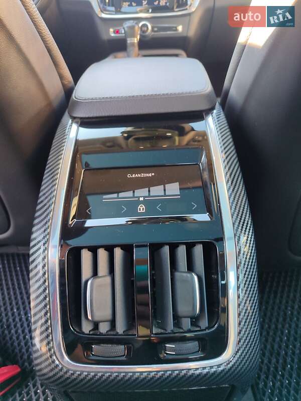 Седан Volvo S90 2017 в Киеве