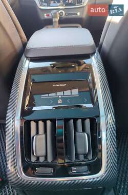 Седан Volvo S90 2017 в 