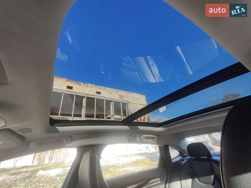 Седан Volvo S90 2017 в Киеве