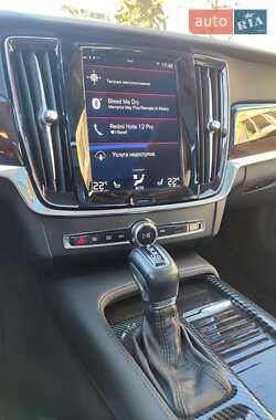 Седан Volvo S90 2017 в 