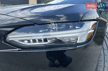 Седан Volvo S90 2018 в 