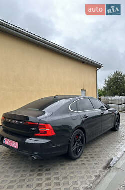 Седан Volvo S90 2017 в 