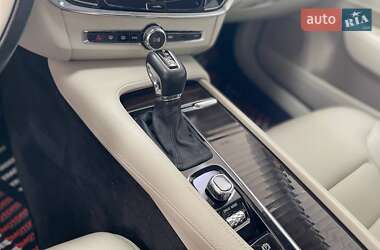 Седан Volvo S90 2017 в 