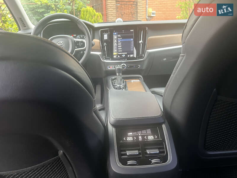 Седан Volvo S90 2016 в Виннице