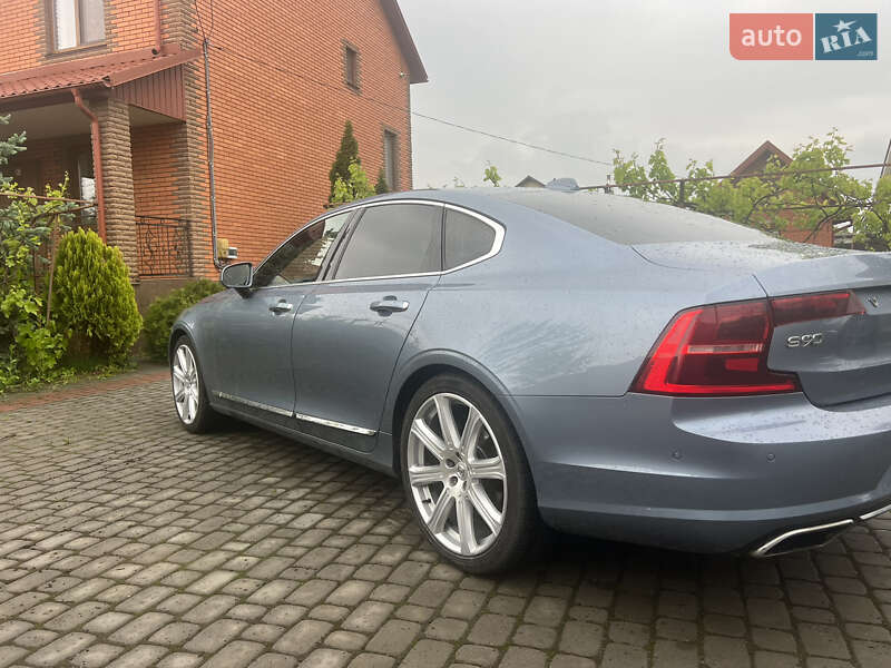 Седан Volvo S90 2016 в Виннице