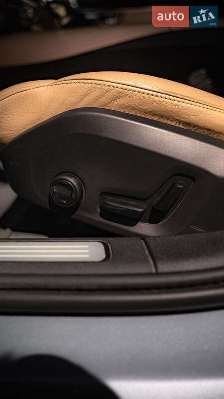 Седан Volvo S90 2017 в Львове