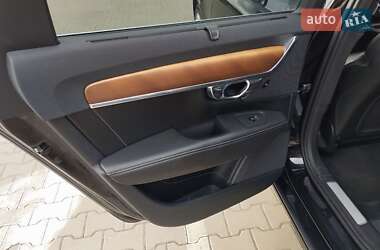 Седан Volvo S90 2016 в 