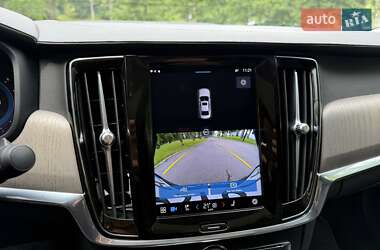 Седан Volvo S90 2022 в 