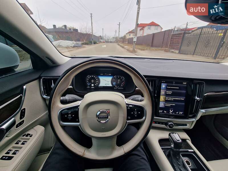 Седан Volvo S90 2017 в Киеве фото 22 Седан Volvo S90 2017 в Киеве