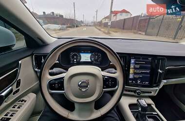 Седан Volvo S90 2017 в 