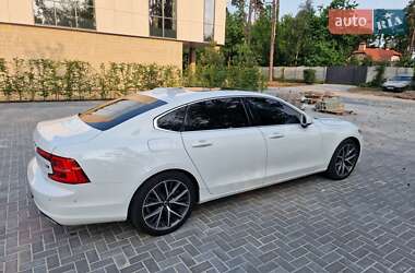 Седан Volvo S90 2017 в 