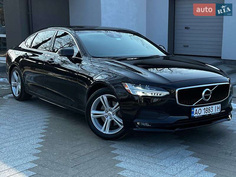 Седан Volvo S90 2018 в Киеве
