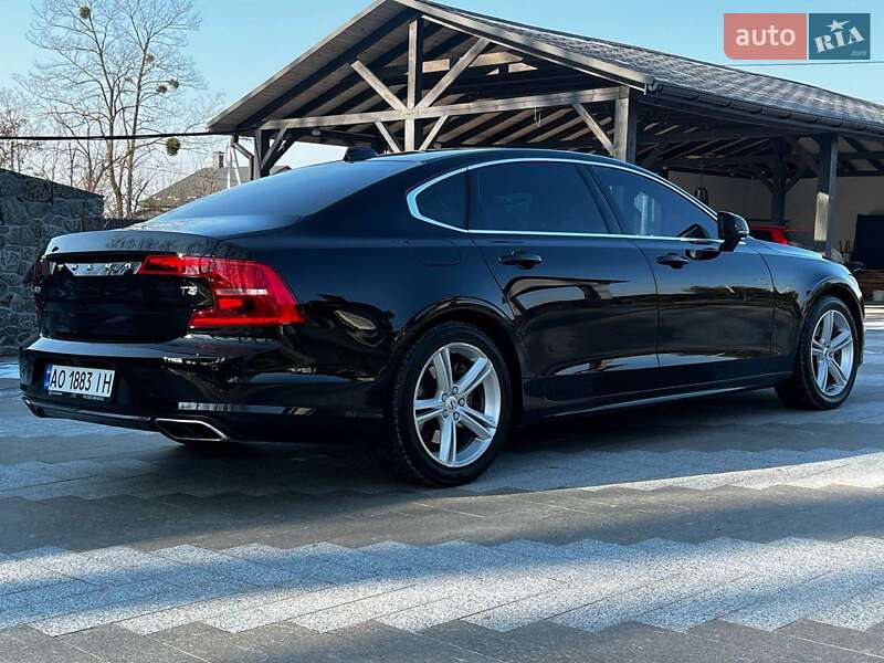 Седан Volvo S90 2018 в Киеве