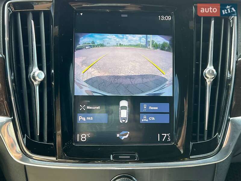 Седан Volvo S90 2018 в Киеве