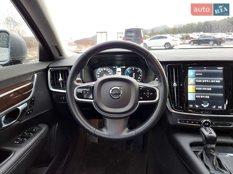 Седан Volvo S90 2017 в Киеве