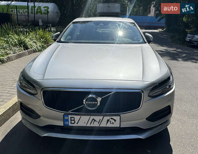 Седан Volvo S90 2017 в Хмельницком