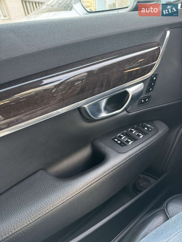 Седан Volvo S90 2017 в Хмельницком