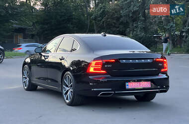 Седан Volvo S90 2016 в Львове
