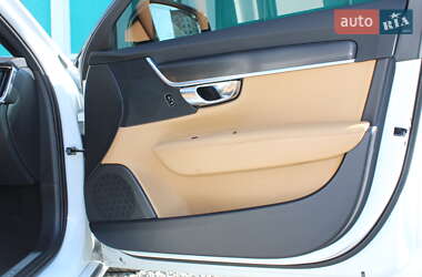 Седан Volvo S90 2016 в 