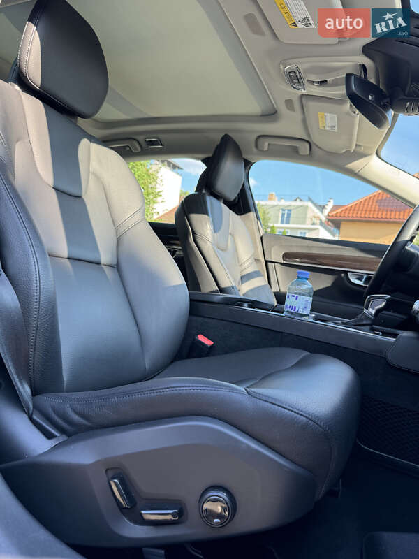 Седан Volvo S90 2018 в Киеве фото 44 Седан Volvo S90 2018 в Киеве
