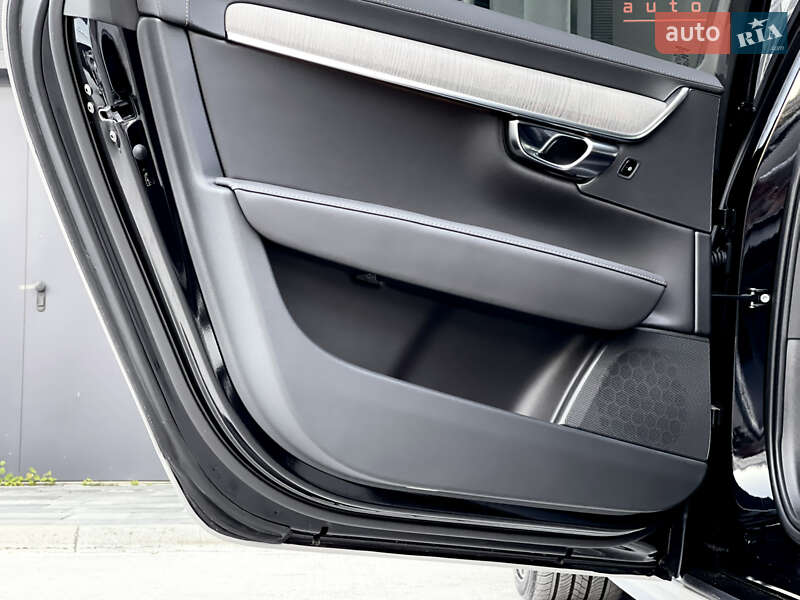 Седан Volvo S90 2024 в Киеве фото 43 Седан Volvo S90 2024 в Киеве