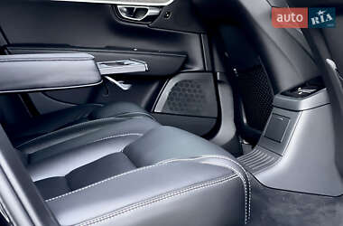 Седан Volvo S90 2024 в 