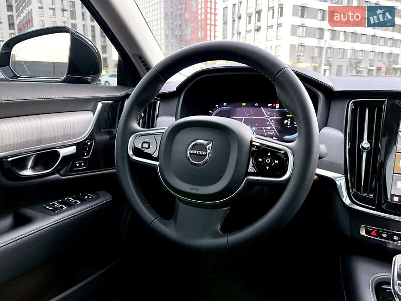 Седан Volvo S90 2024 в Киеве фото 62 Седан Volvo S90 2024 в Киеве