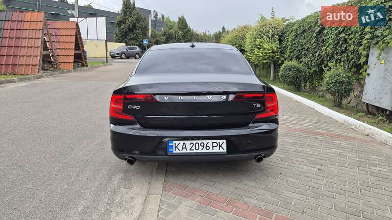 Седан Volvo S90 2017 в Киеве