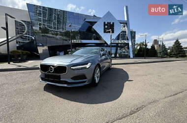 Седан Volvo S90 2017 в 