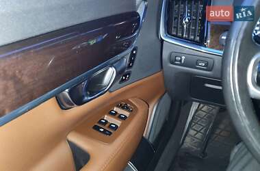 Седан Volvo S90 2017 в 