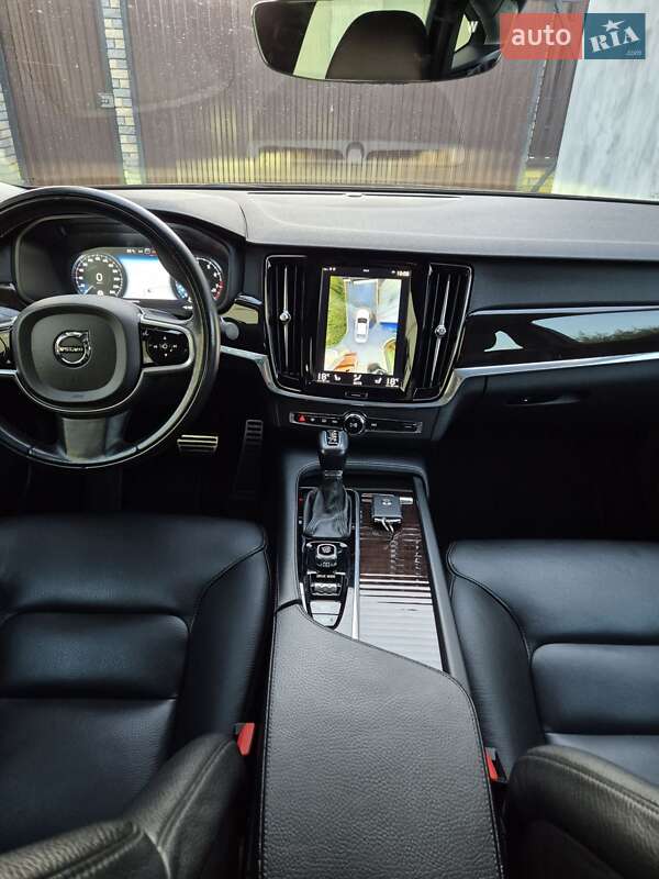 Седан Volvo S90 2017 в Львове