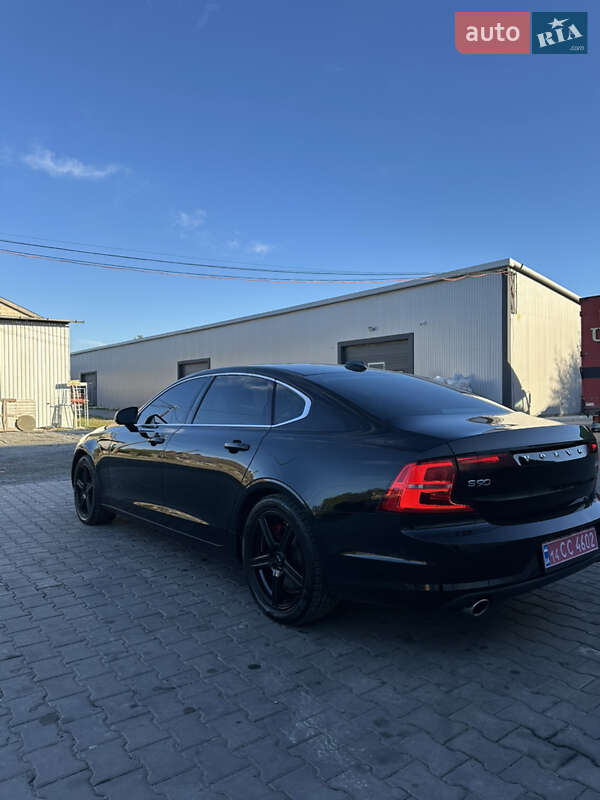 Седан Volvo S90 2017 в Жовкве
