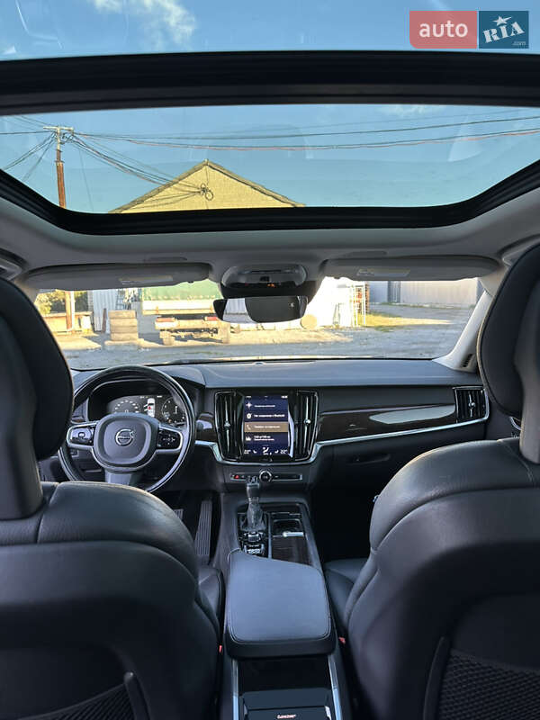 Седан Volvo S90 2017 в Жовкве