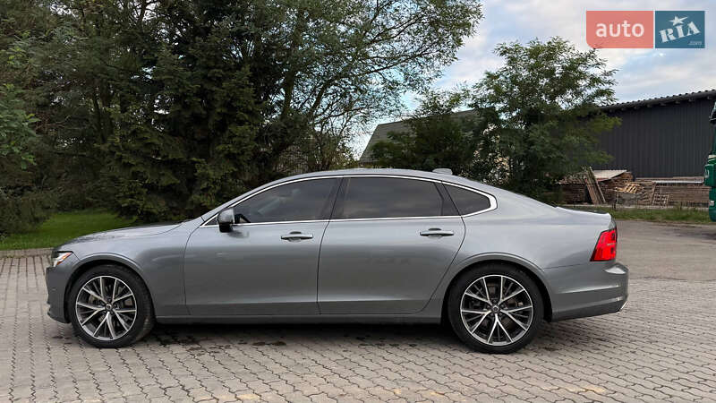 Седан Volvo S90 2017 в Ивано-Франковске