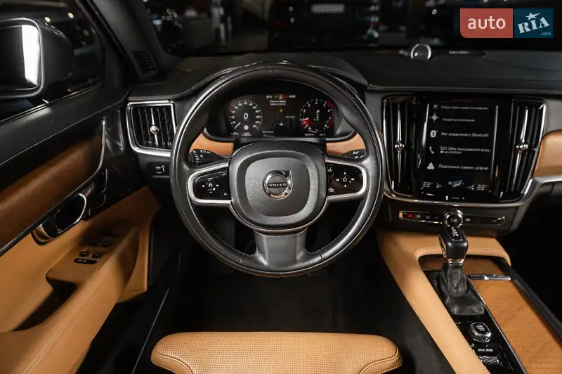 Volvo S90 2017 VIN LVY992ML9JP038356 фото оголошення 2 з 123