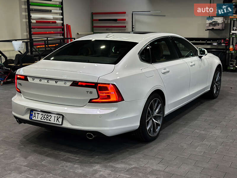 Седан Volvo S90 2017 в Коломые