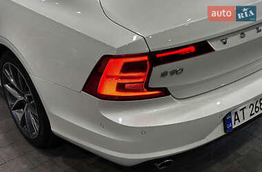 Седан Volvo S90 2017 в 