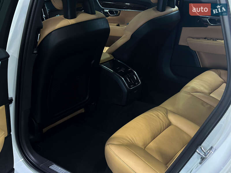 Седан Volvo S90 2017 в Коломые