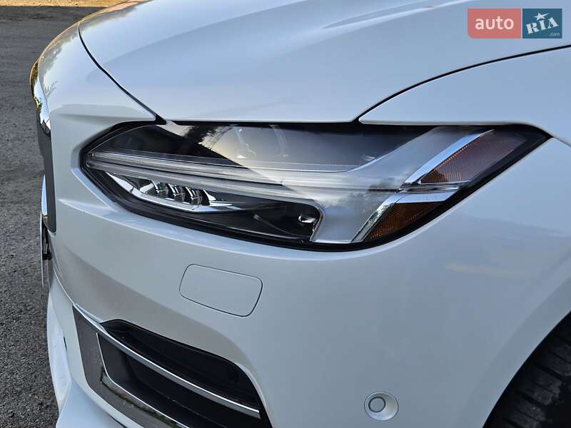 Седан Volvo S90 2017 в Ивано-Франковске