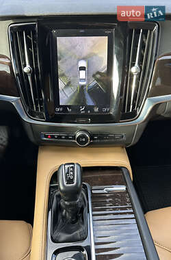 Седан Volvo S90 2017 в 