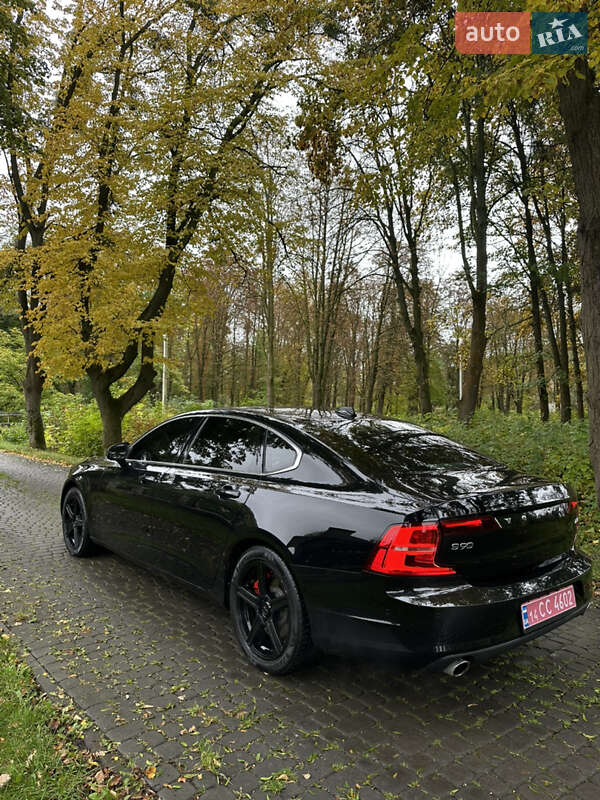 Седан Volvo S90 2017 в Жовкве