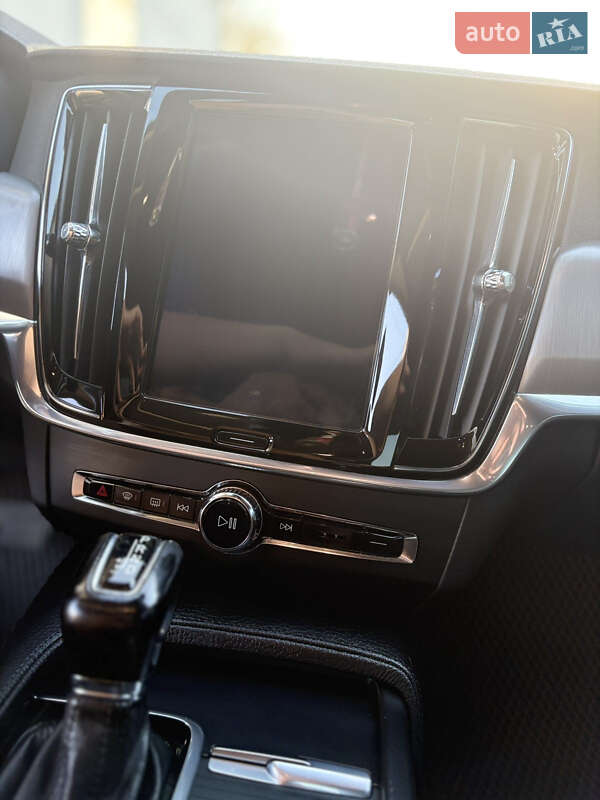 Седан Volvo S90 2018 в Дрогобыче фото 17 Седан Volvo S90 2018 в Дрогобыче