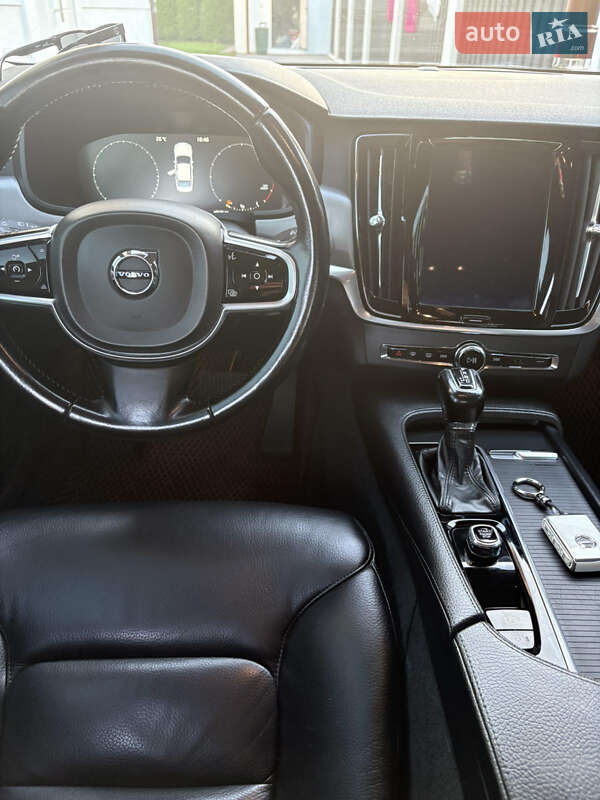 Седан Volvo S90 2018 в Дрогобыче фото 30 Седан Volvo S90 2018 в Дрогобыче