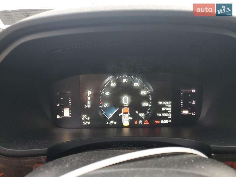 Седан Volvo S90 2018 в Івано-Франківську