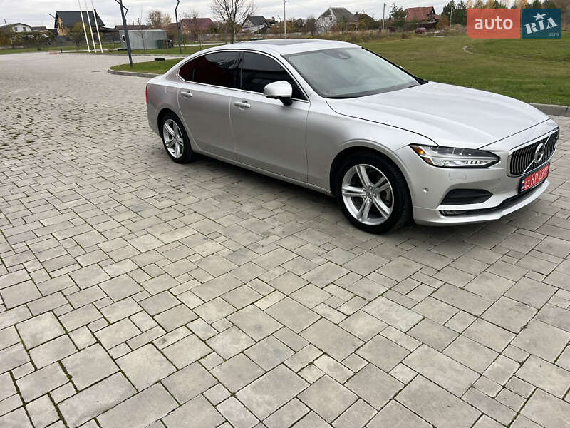 Седан Volvo S90 2017 в Здолбуніві