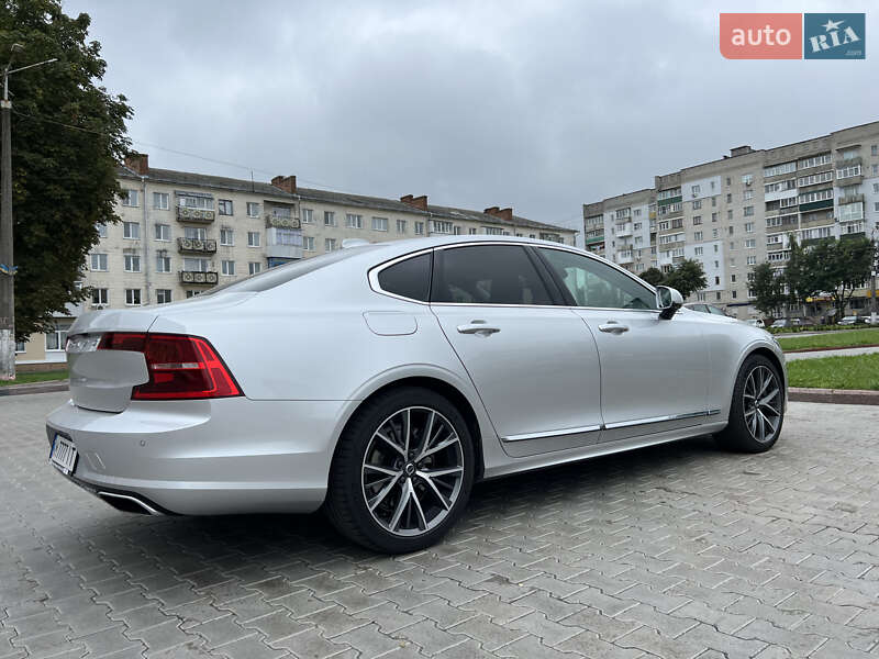 Седан Volvo S90 2019 в Звягелі